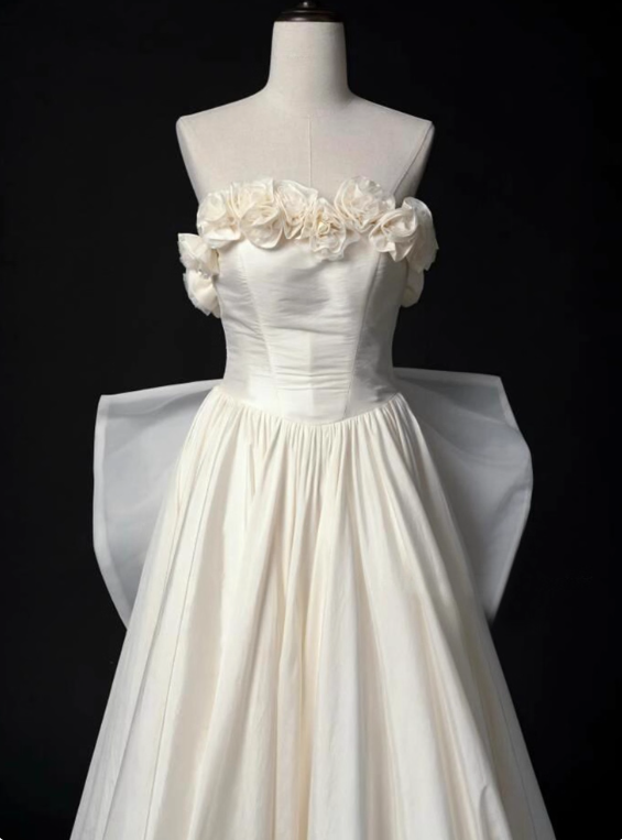 Charming Wedding Dress A Line Strapless Flower Pleated Wedding Dress D3485