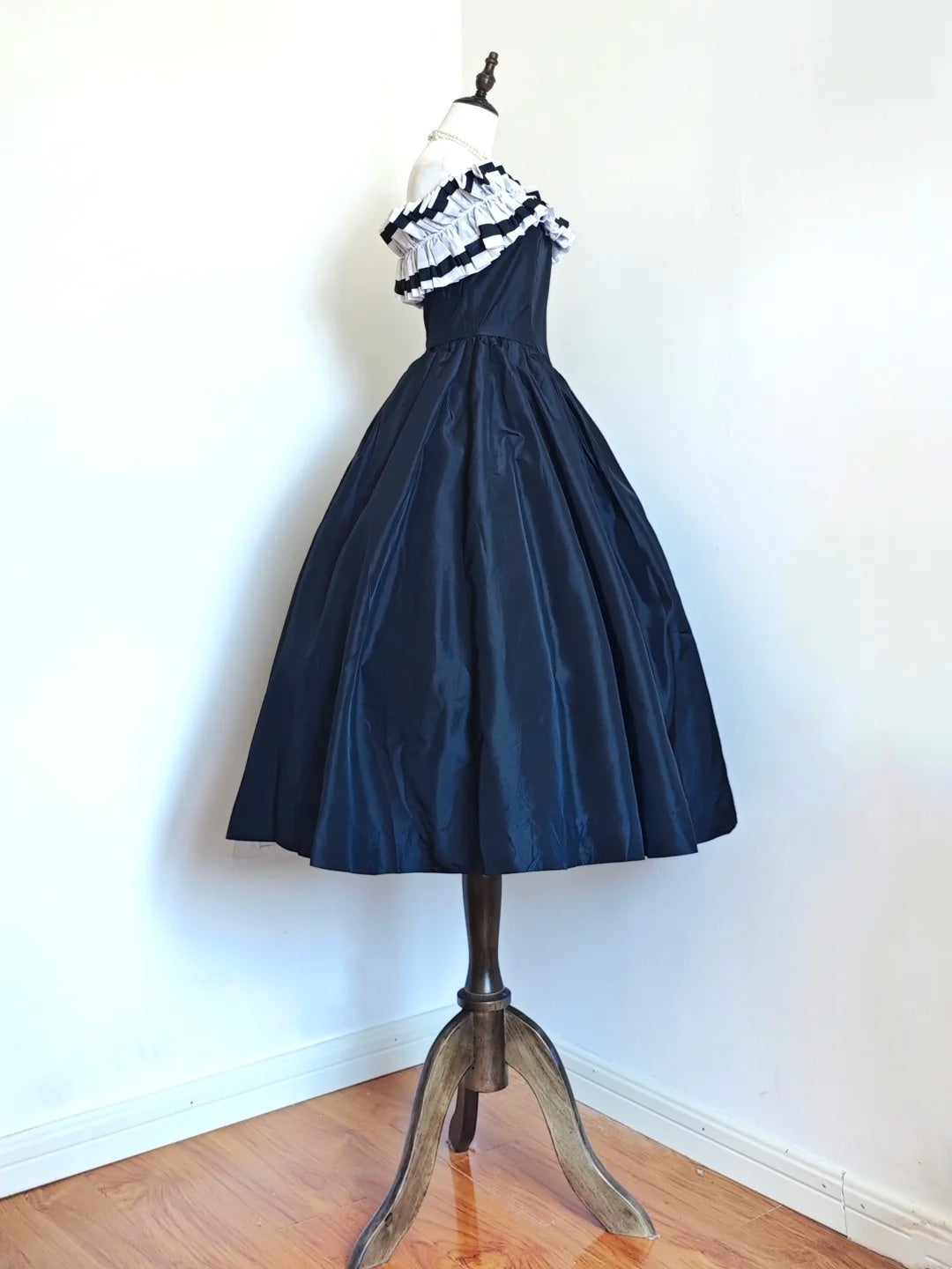 Beauty Prom Dress Dark Blue Off Shoulder Pleated Gala Dress Evening Dress Formal Dress D4213