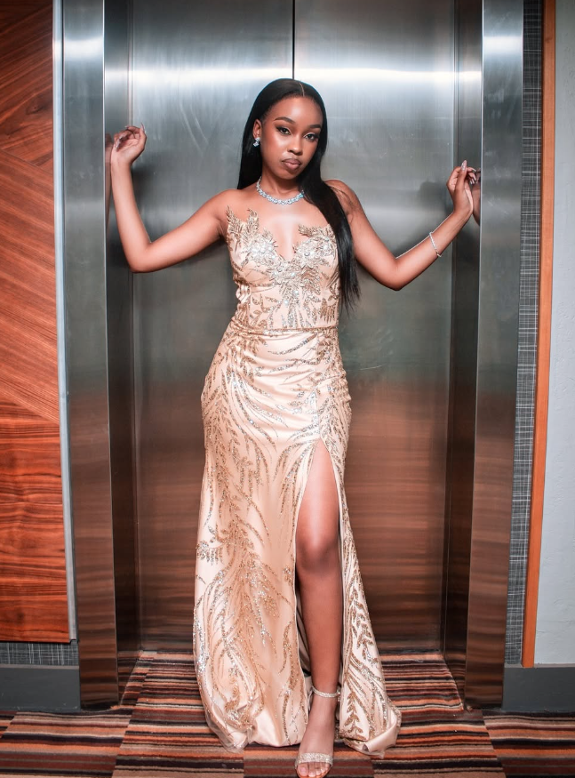 Elegant Sheath Sweetheart Neck Appliques Champagne Satin Long Prom Dress Evening Dress SH2555