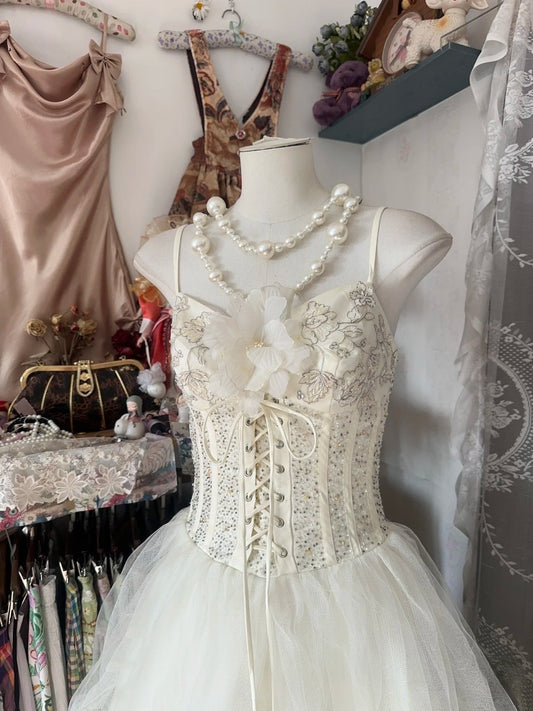 Vintage Ball Gown Spaghetti Straps Sleeveless Long White Evening Dress Prom Dresses SD1902