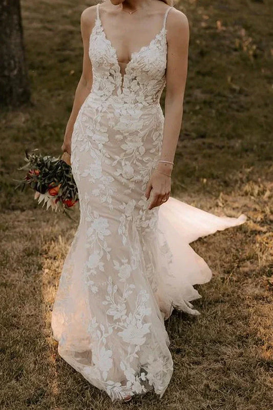 Sexy Mermaid Lace V-Neck Spaghetti Straps Long Wedding Dress