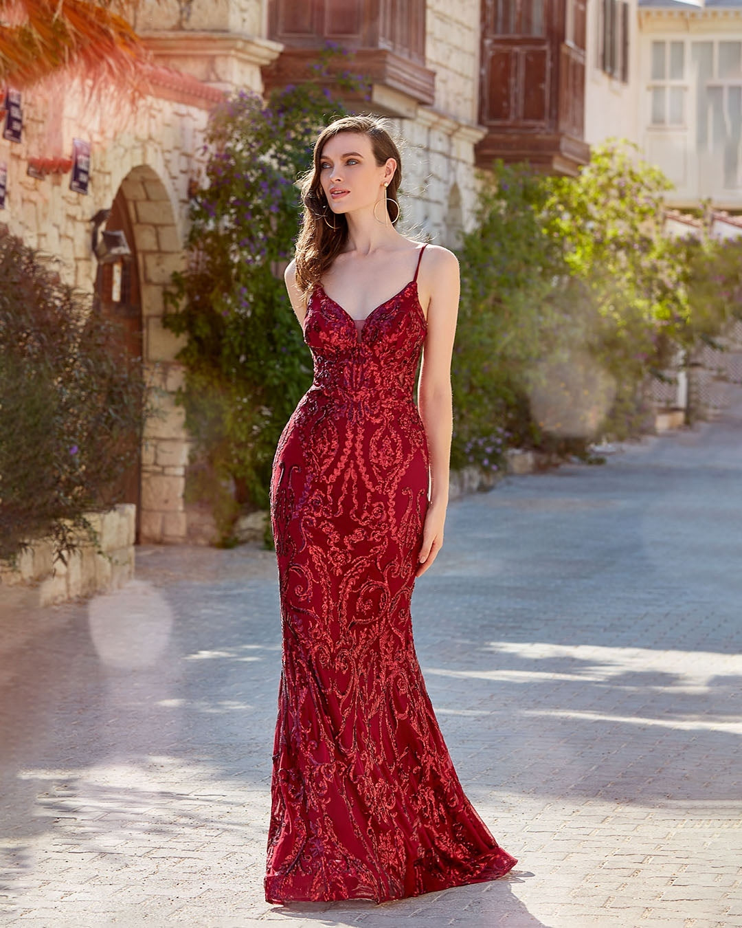 Red Sleeveless Spaghetti Straps V-Neck Embroidery Mermaid Prom Dress