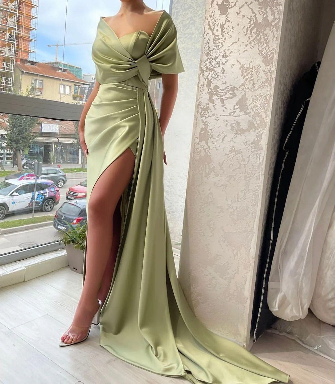 Satin Slit Stunning Sleeveless Prom Dress with Cape