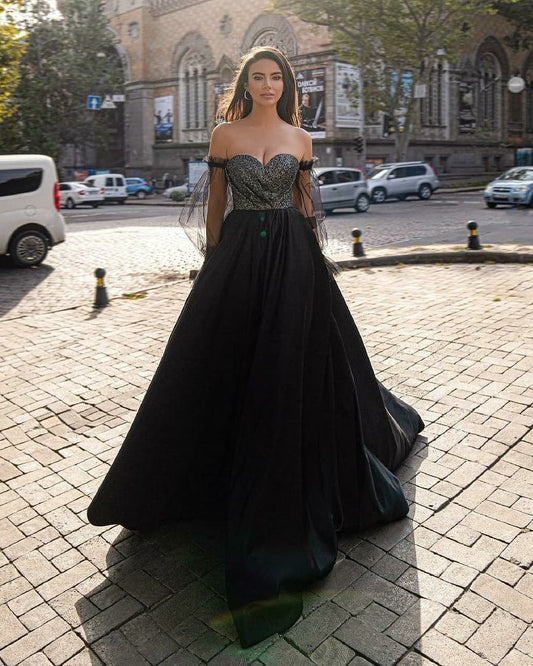 Black Sleeveless Strapless Sweetheart A-Line Prom Dress