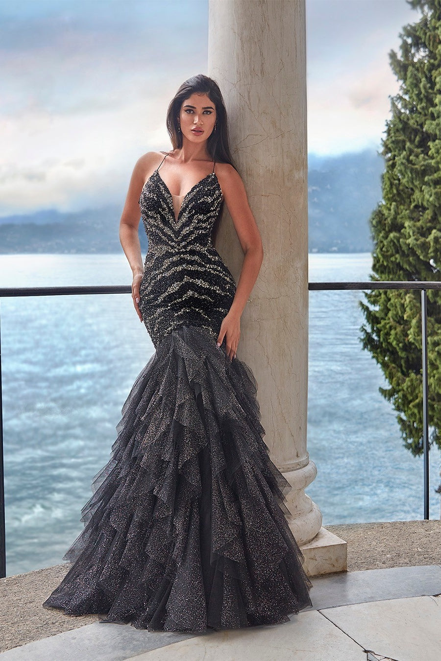 Sleeveless Spaghetti Straps Deep V-Neck Mermaid Prom Dress