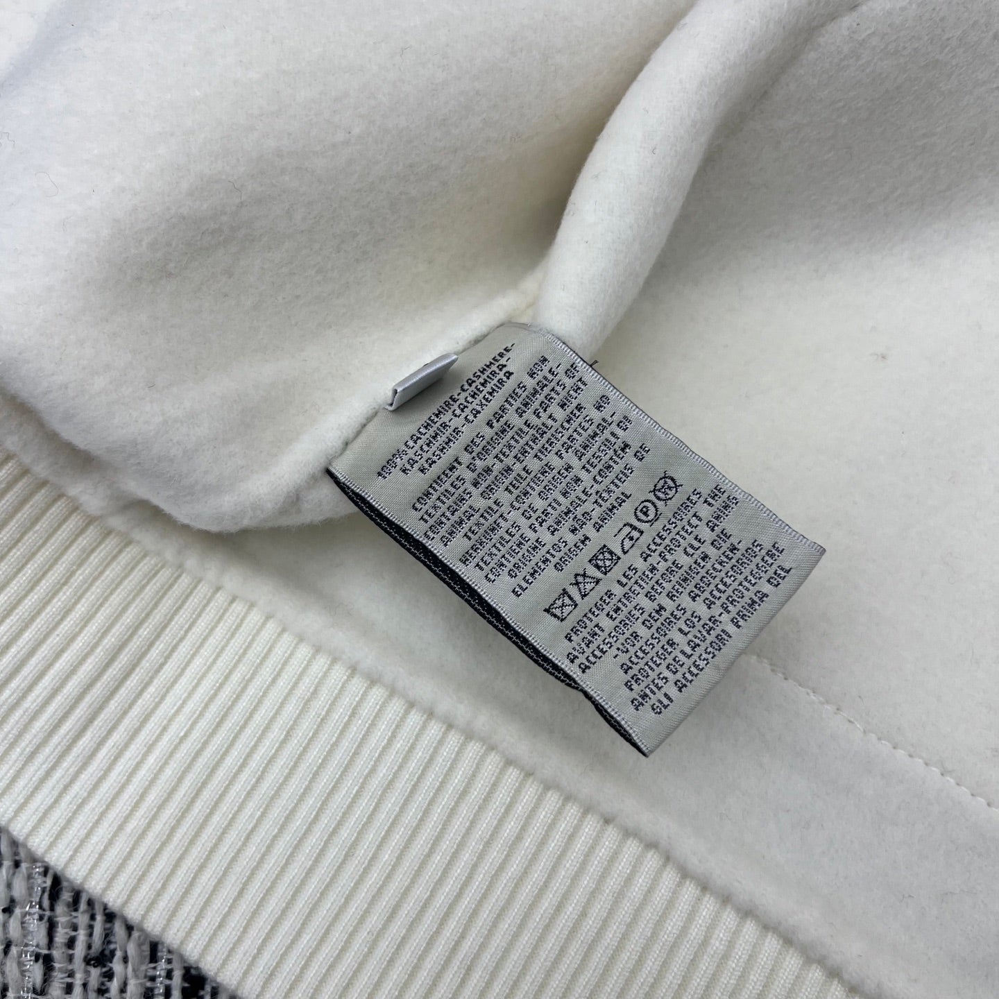 HM Stand-Up Collar Double-Faced Cashmere White Vest