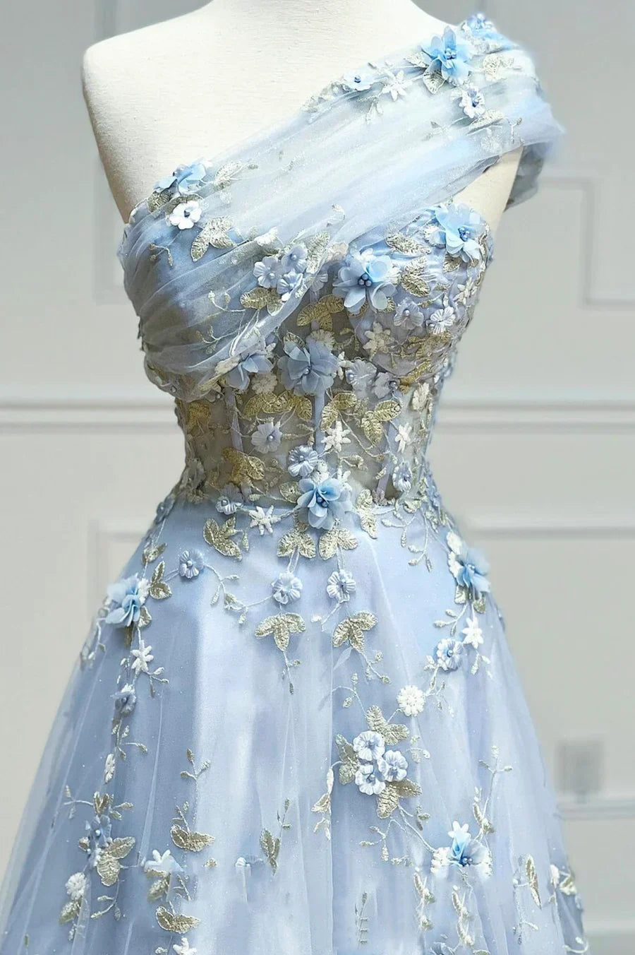 Blue A-Line Sweetheart Tulle Appliques Long Prom Dress, Strapless Evening Dress ED01609
