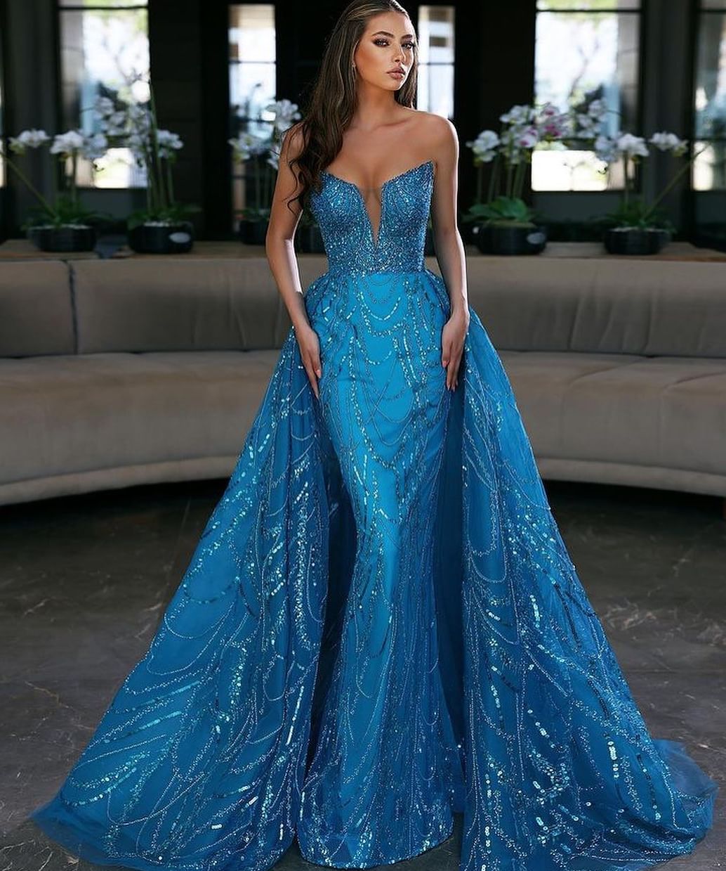 Sleeveless Strapless Deep V-Neck Beadings Mermaid Prom Dress