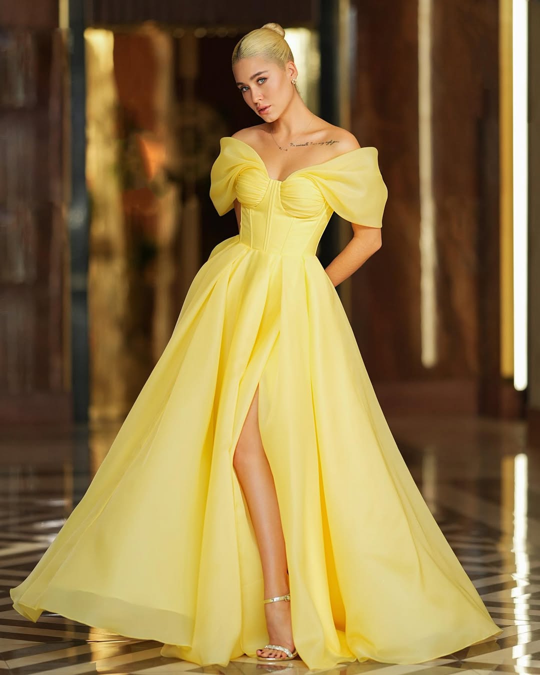 Yellow Sleeveless Strapless Off-Shoulders A-Line Prom Dress With Split