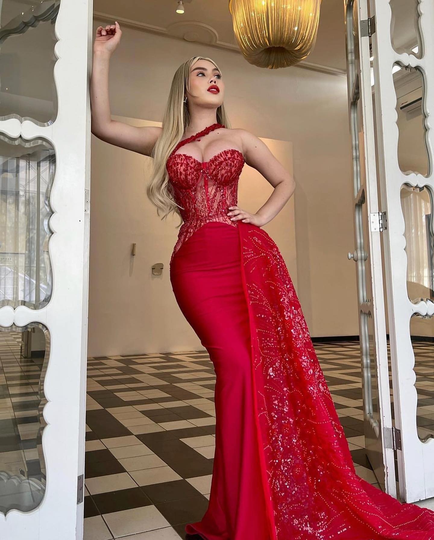 Stunning Red Sweetheart Sleeveless Mermaid Prom Dress With Ruffles