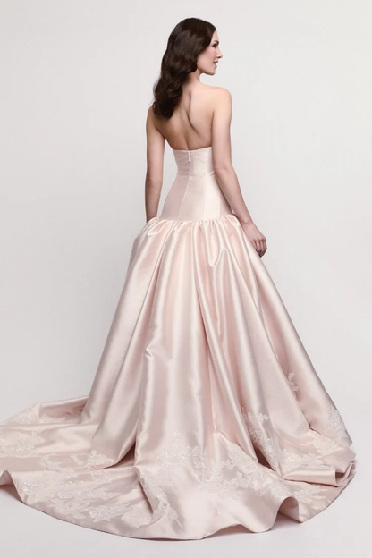 Charming Sleeveless Pink Strapless Satin Evening Dress With Applique
