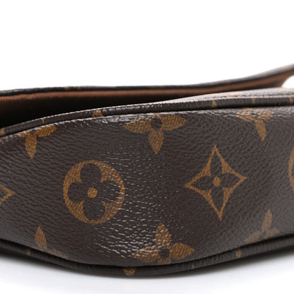 Monogram Ivy Wallet On Chain