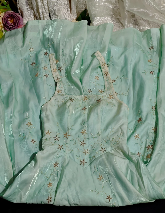 Chic Mint Green Halter Satin Tulle Embroidery Beaded Long Party Dress Evening Gown D2364