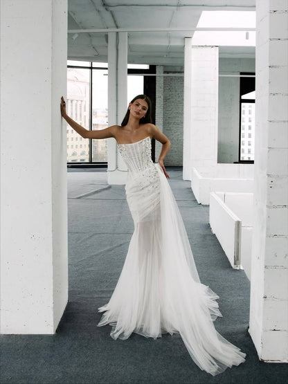 White Stunning Beads Sleeveless Strapless Tulle Prom Dress