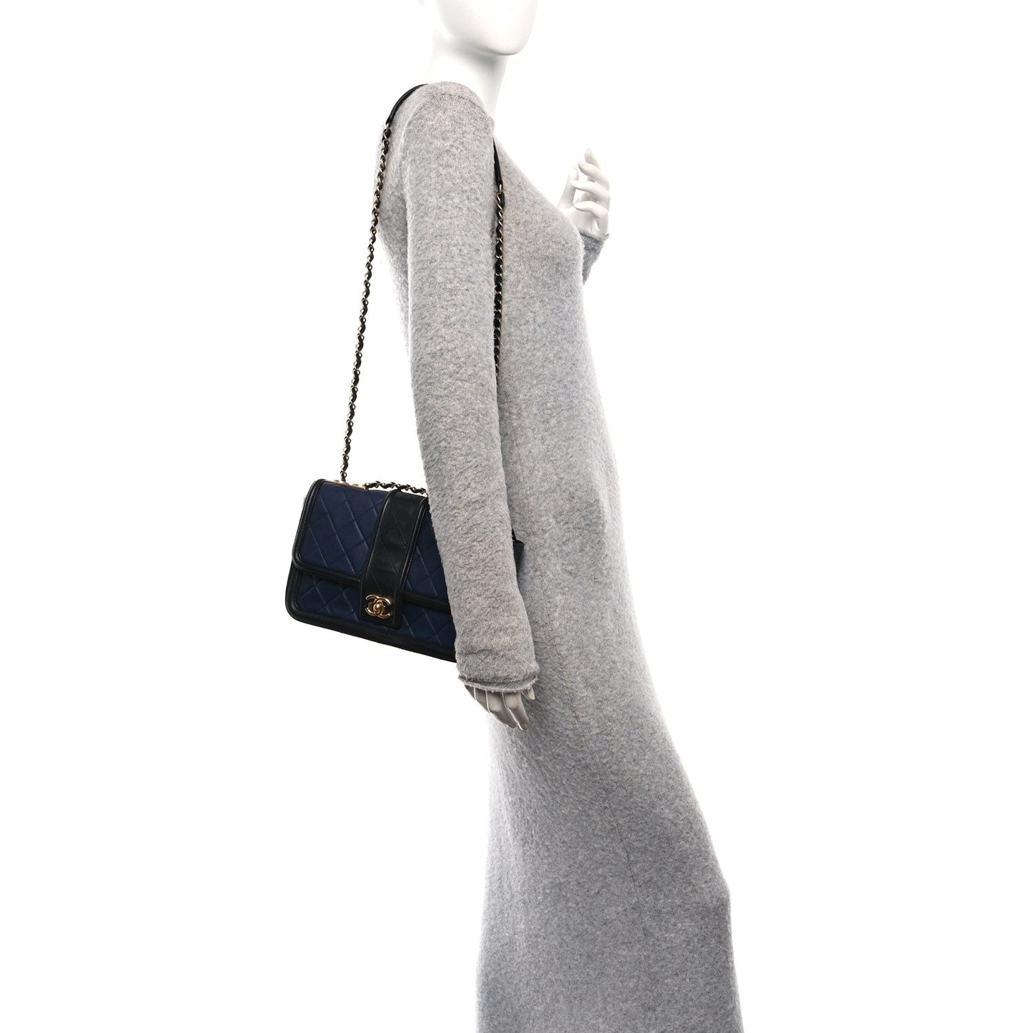 Lambskin Quilted Medium Elegant CC Flap Navy Black