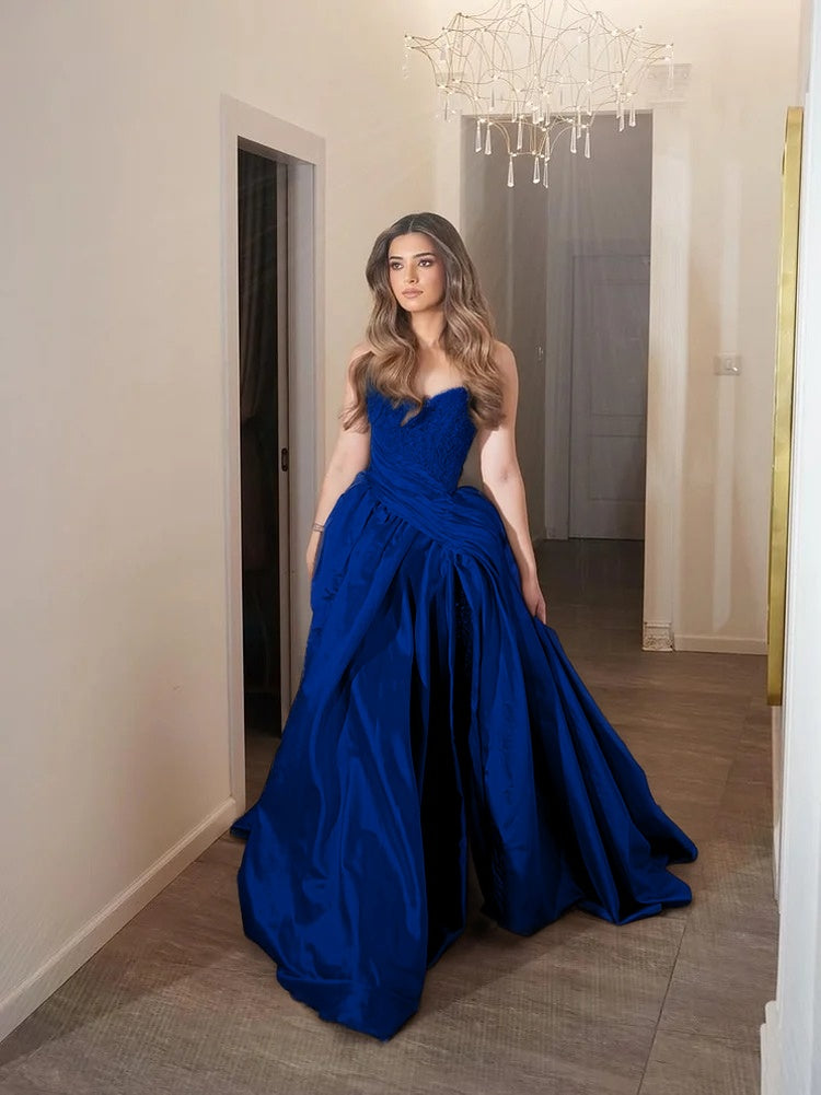 Sleeveless A-Line V-Neck Pleated Prom Dress With Beads