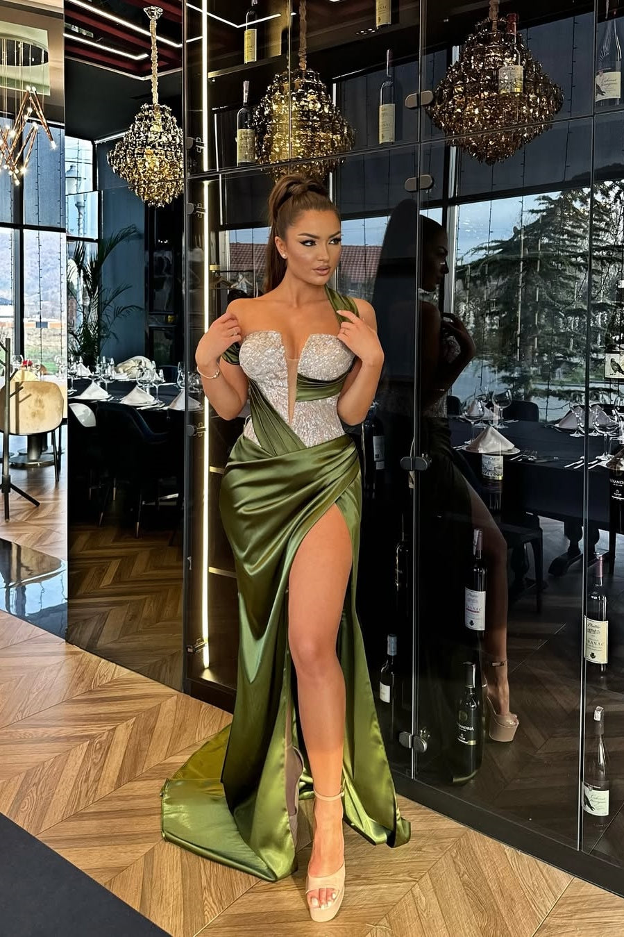 Sleeveless Halter Straps One-Shoulder Deep V-Neck Beads Mermaid Prom Dress