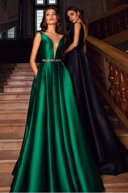 Beautiful Dark Green Satin Spaghtti Strap Sleeveless Long Pleated Prom Dress with Beadings