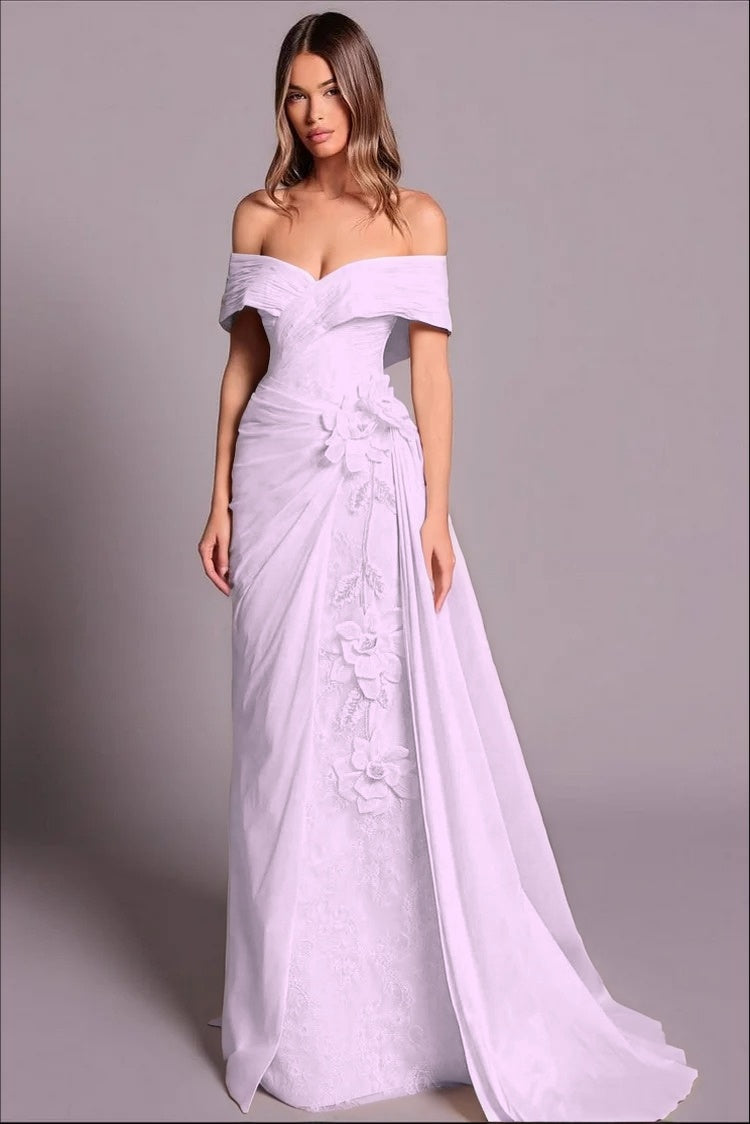 V-Neck Strapless Sleeveless Long Sheath Evening Dress With Appliques