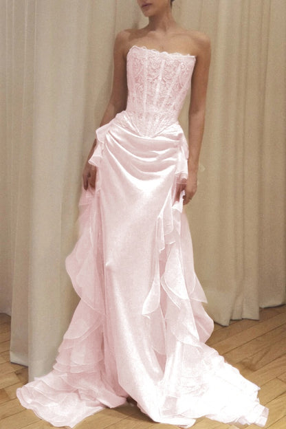 Elegant Ivory Strapless Evening Dress Sleeveless Lace with Train