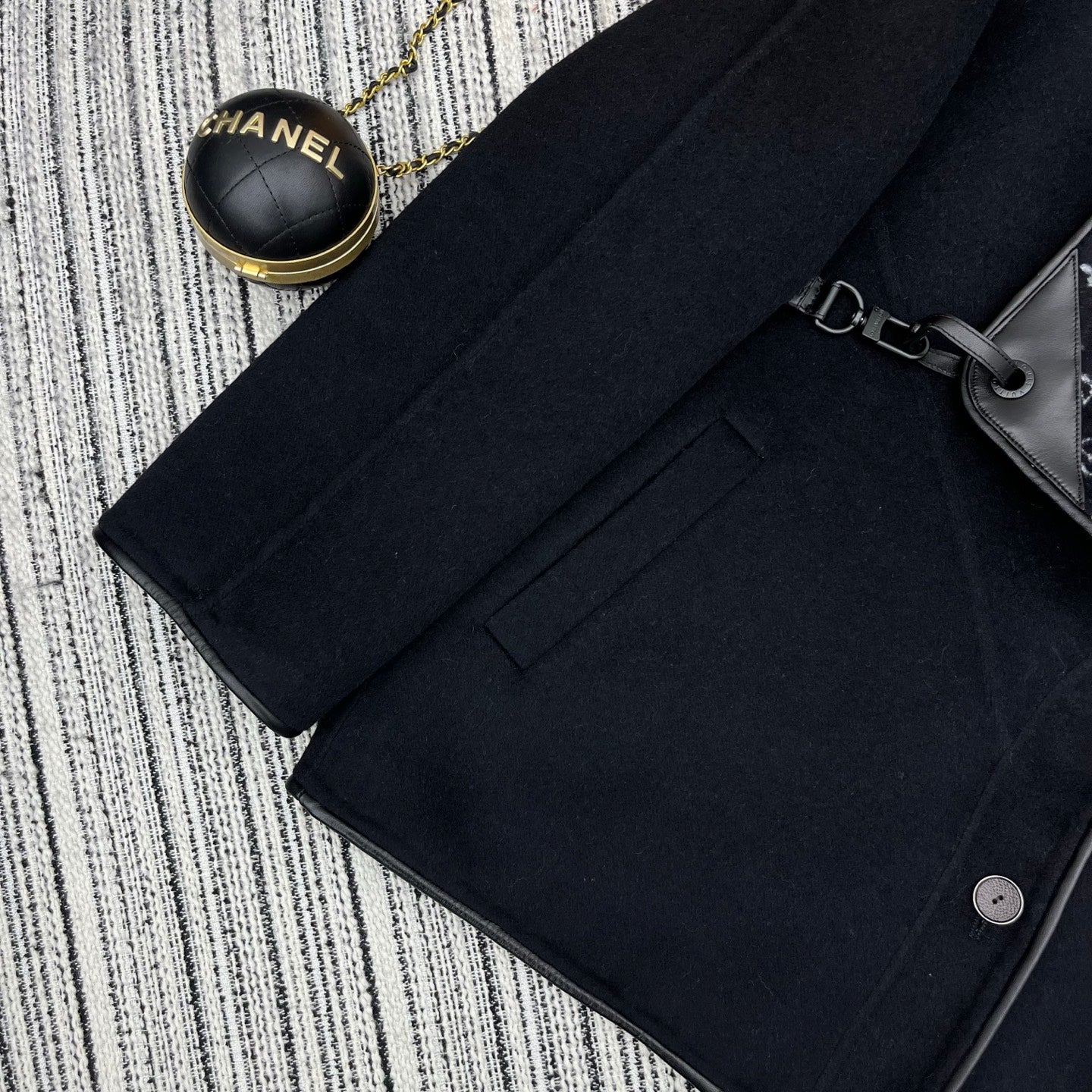 LV 25FW Double-Faced Wool Coat Jacket Lambskin Edge Black 311694