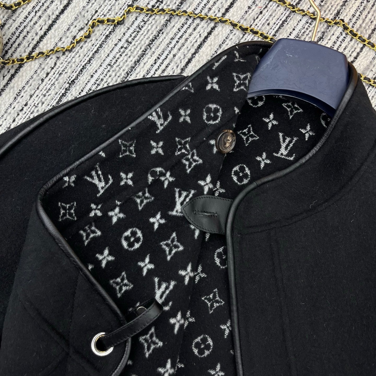 LV 25FW Double-Faced Wool Long Coat Lambskin Edge Black 311676