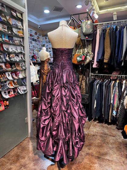 Vintage Luxury Sweetheart Neckline Embroidered Layered Pleated Satin Long Prom Dress Evening Dress P4154