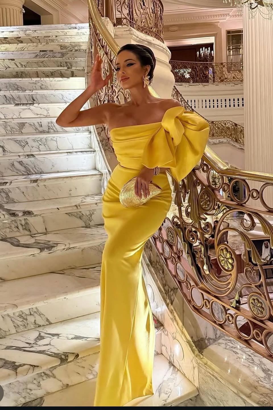 Sleeveless Strapless Mermaid Prom Dress With Bow