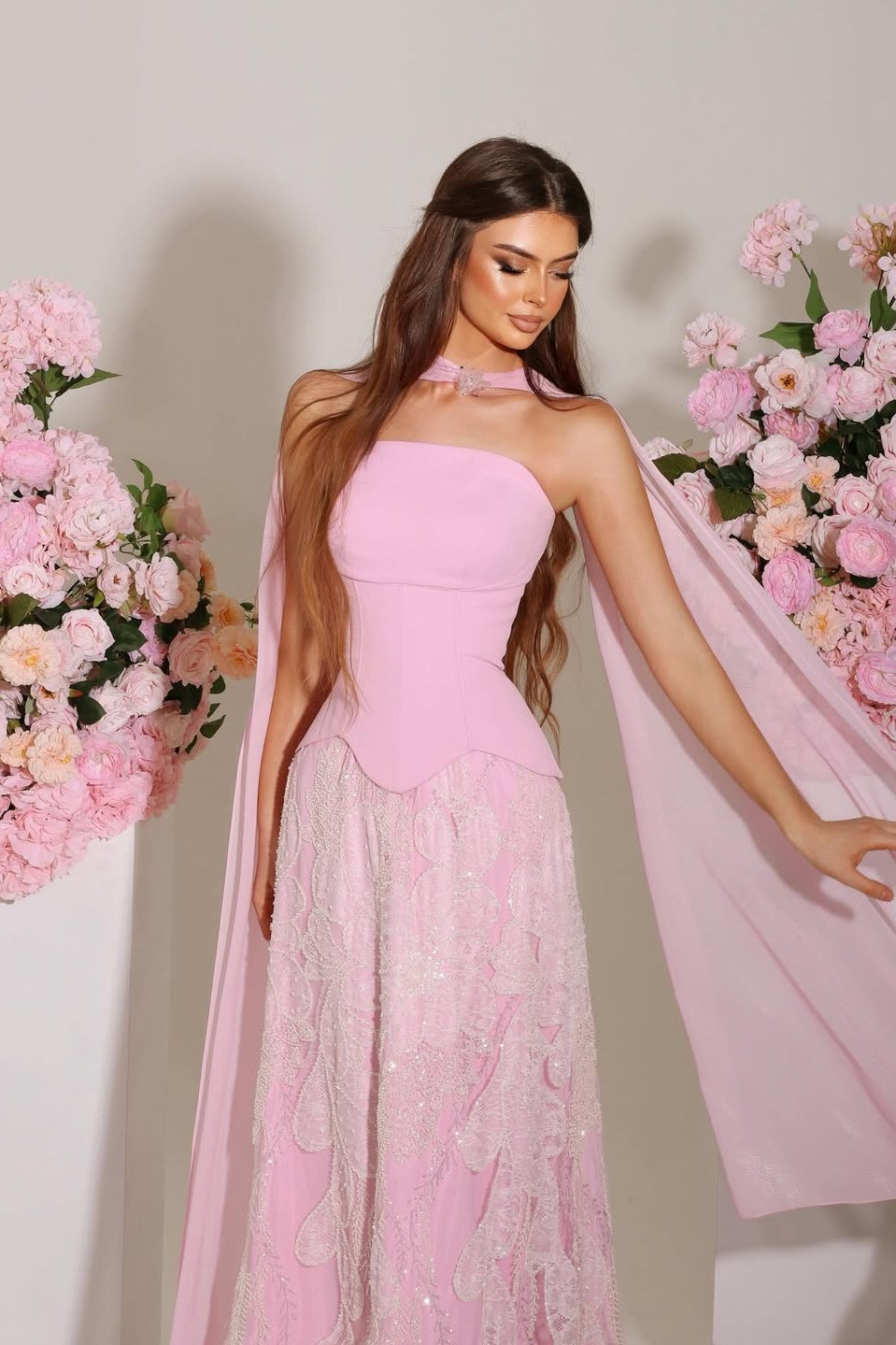 Charming Sleeveless Satin Square Appliques Evening Dress With Shawl
