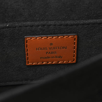 Reverse Monogram Dauphine Mini