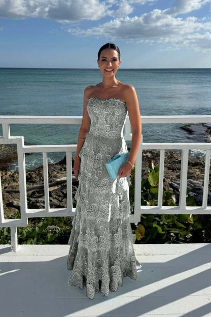 Elegant Mint Green Lace Strapless Sleeveless Prom Dress with Ruffles