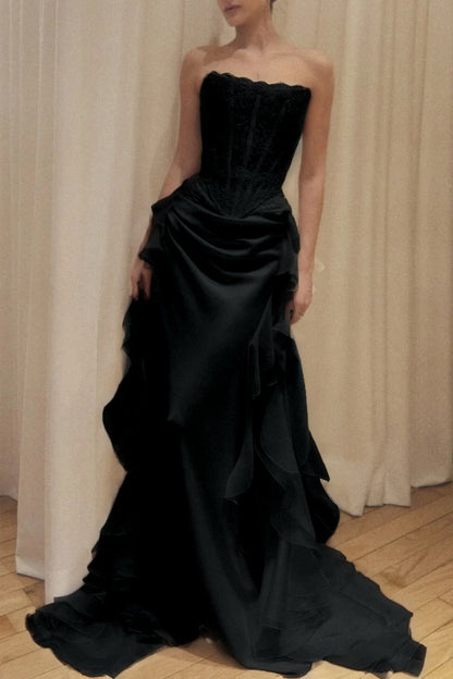 Elegant Ivory Strapless Evening Dress Sleeveless Lace with Train