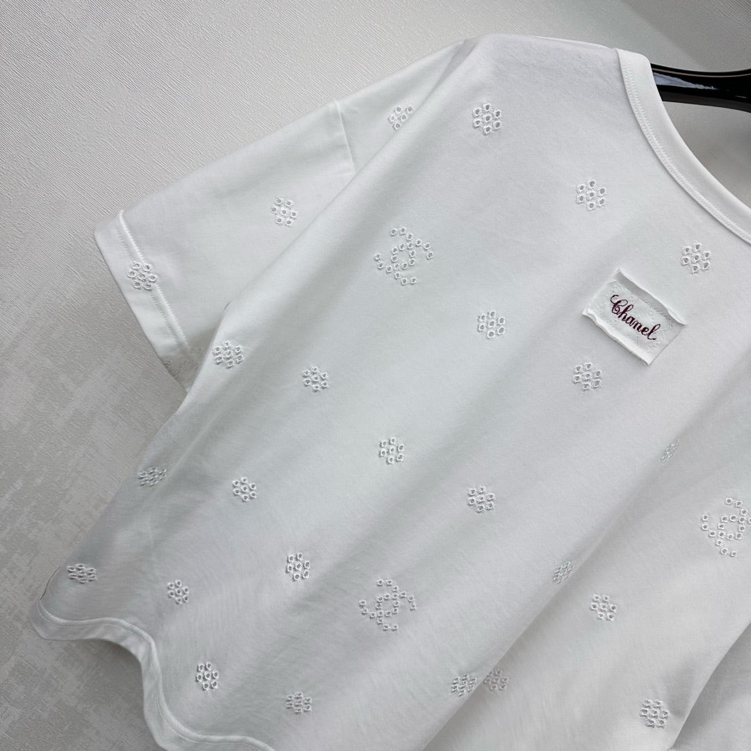 CC SS26 Laser-embroidered Cropped T-shirt White Cotton 350313