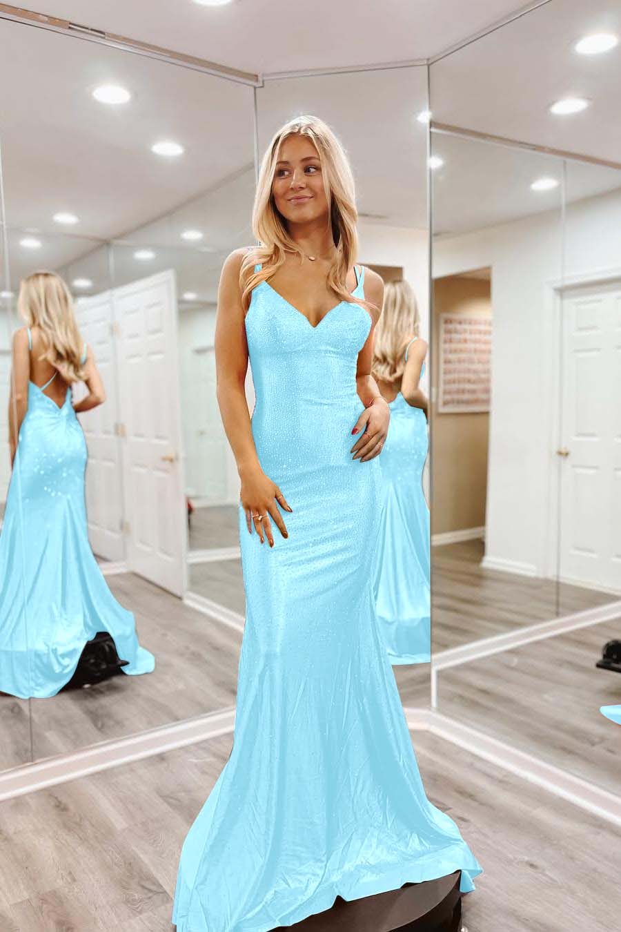 Shinning Orange Spaghtti Strap Sleeveless V Neck Mermaid Prom Dress with Beadings