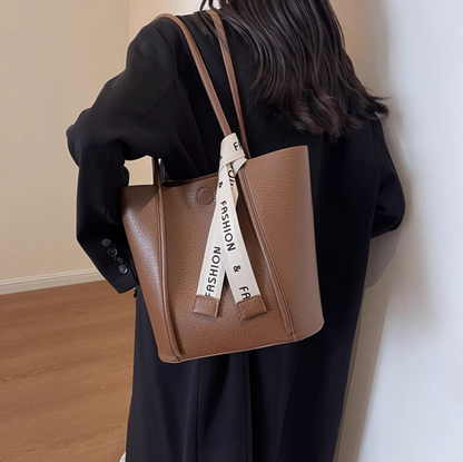 Large capacity commuter bucket bag ED0239