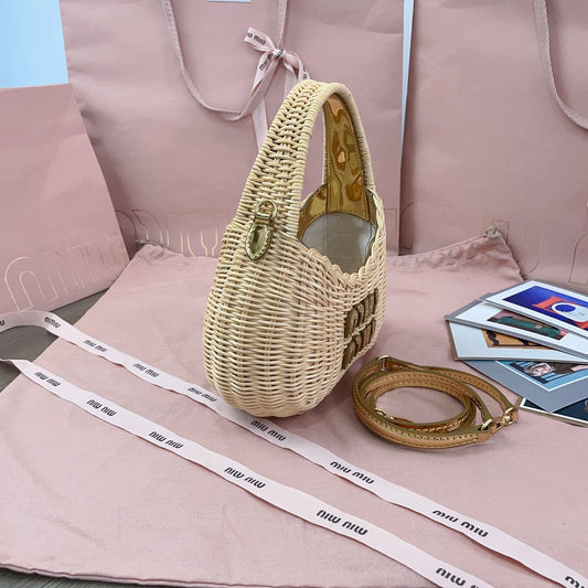 WANDER WICKER HOBO BAG 20 IN TAN MIX CARAMEL BROWN HANDWOVEN