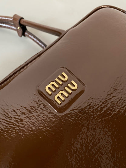 Beau Naplak 34cm Brown Patent Leather