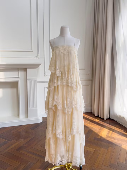 Elegant Cream Spaghetti-Straps Sleeveless Lace Pleated Evening Dress
