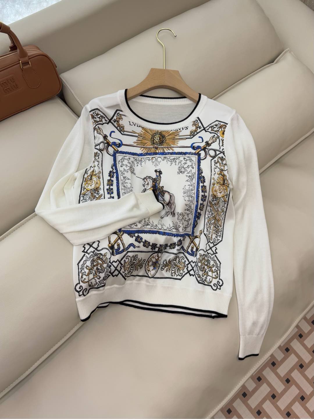 Hm Long Sleeve Knit Sweater White Silk Acrylic