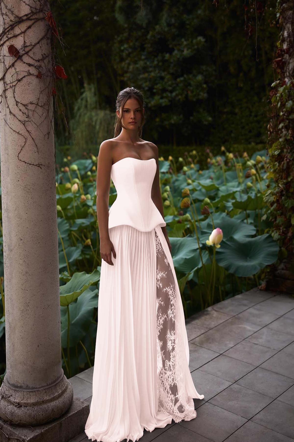 White Sleeveless Strapless Prom Dress With Pleated