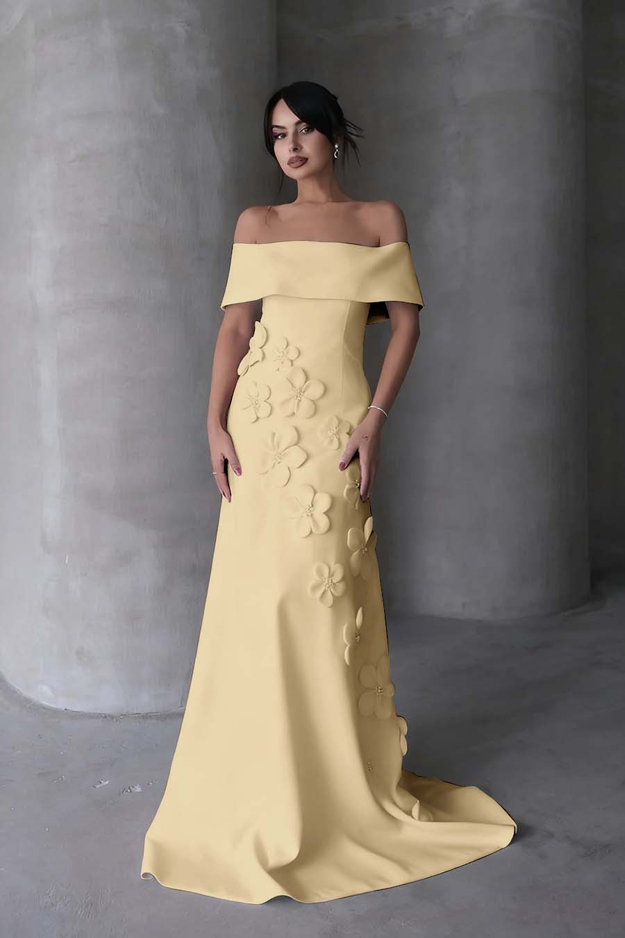 Sleeveless Off-Shoulders Prom Dress With Handmade Flower