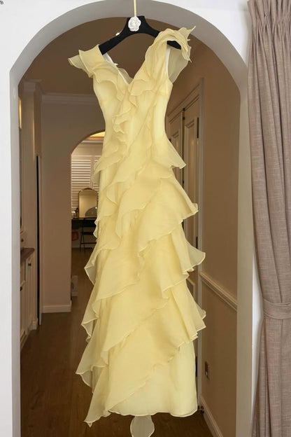 Yellow Stunning Off-Shoulder Sleeveless Evening Dress With Ruffles