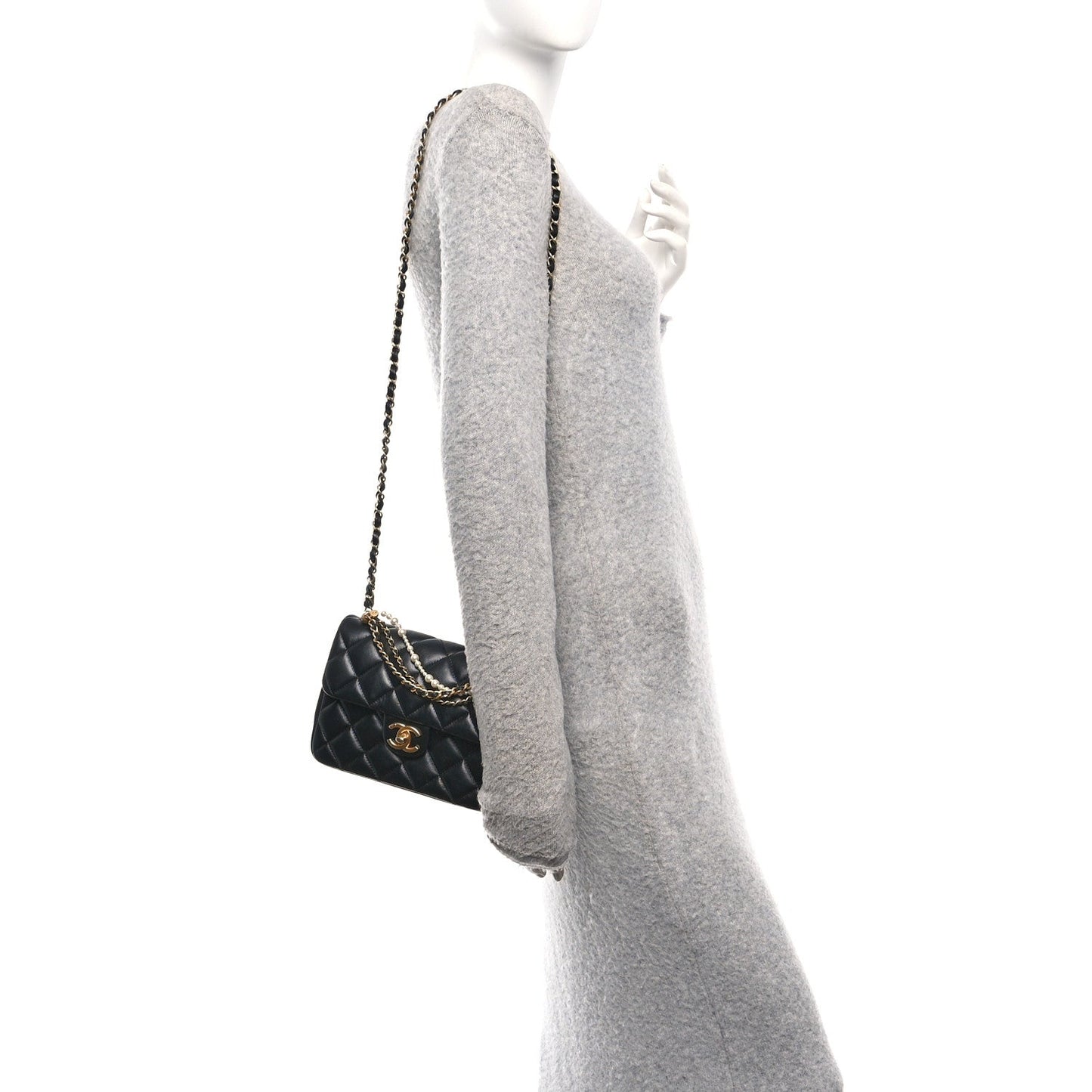 Shiny Lambskin Quilted Pearl Twist Mini Square Flap Black