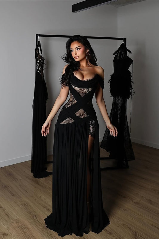 Black Sleeveless Off Shoulders Lace Long Prom Dress With Slit