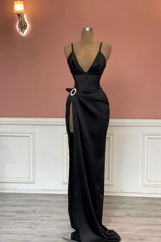 Black Sleeveless Deep V-Neck Spaghetti Straps Mermaid Prom Dress