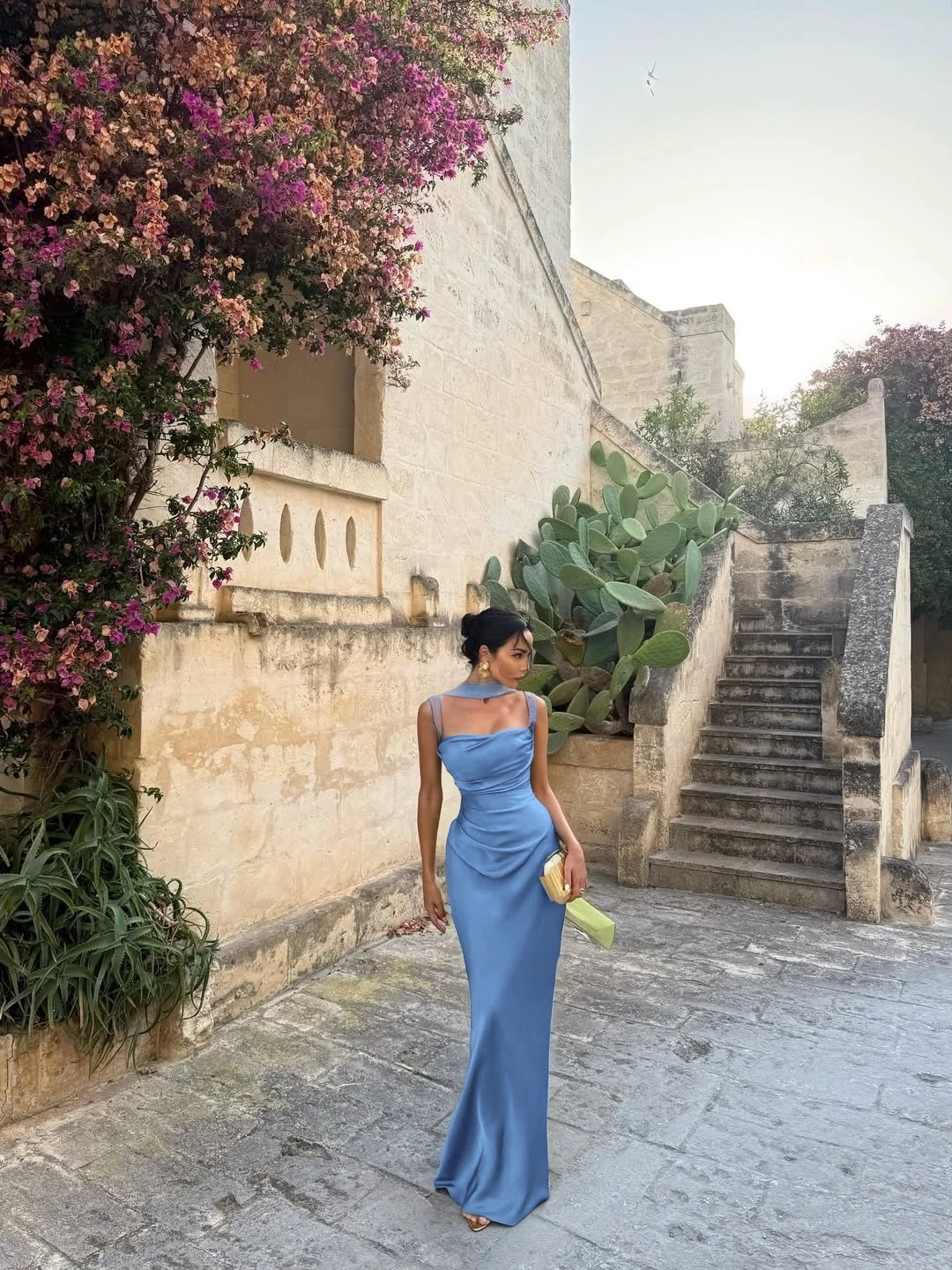 Elegant Green Square Pleated Sleeveless Evening Dress With Scarf