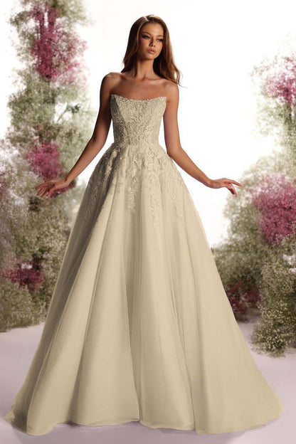 Beautiful Purple Tulle Sleeveless Strapless Applique A Line Prom Dress with Pleated