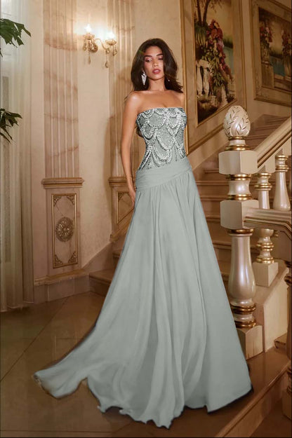 Exquisite DarkNavy Chiffon Sleeveless Strapless Evening Dress with Sequins