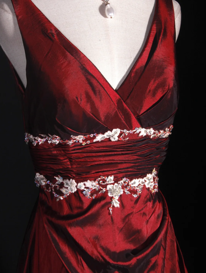 Vintage Burgundy V Neck Satin Embroidery Floral Mermaid Long Wedding Guest Dress Formal Birthday Evening Gown D2285