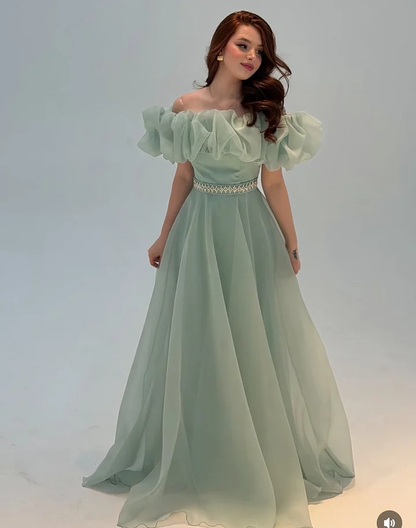 Fashionable Off-The-Shoulder Rhinestone A-Line Tulle Evening Dress